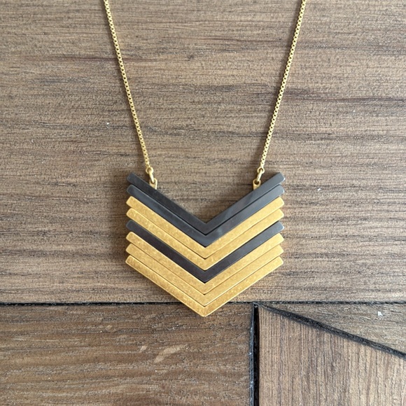 Madewell Arrowstack Necklace - Picture 3 of 4